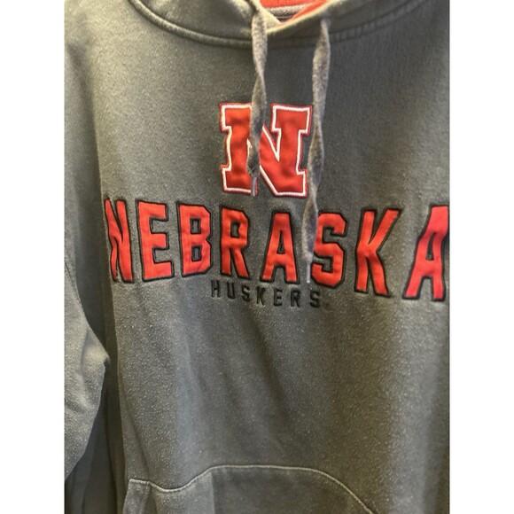 Stadium Athletics Men's Charcoal Grey Pull-over Hoodie. Go Nebraska Cornhuskers! - Picture 4 of 6